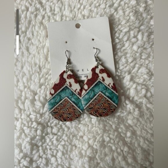 Western Earrings Bundle - Picture 3 of 5